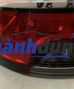 ĐÈN HẬU PHẢI TOYOTA CROSS