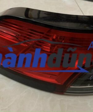 ĐÈN HẬU TRÁI TOYOTA CROSS
