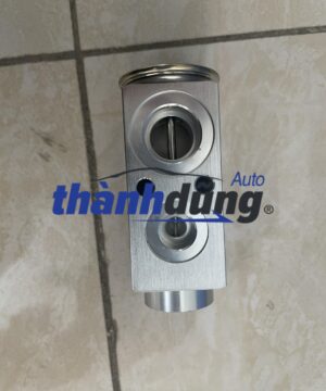 VAN TIẾT LƯU MERCEDES C250