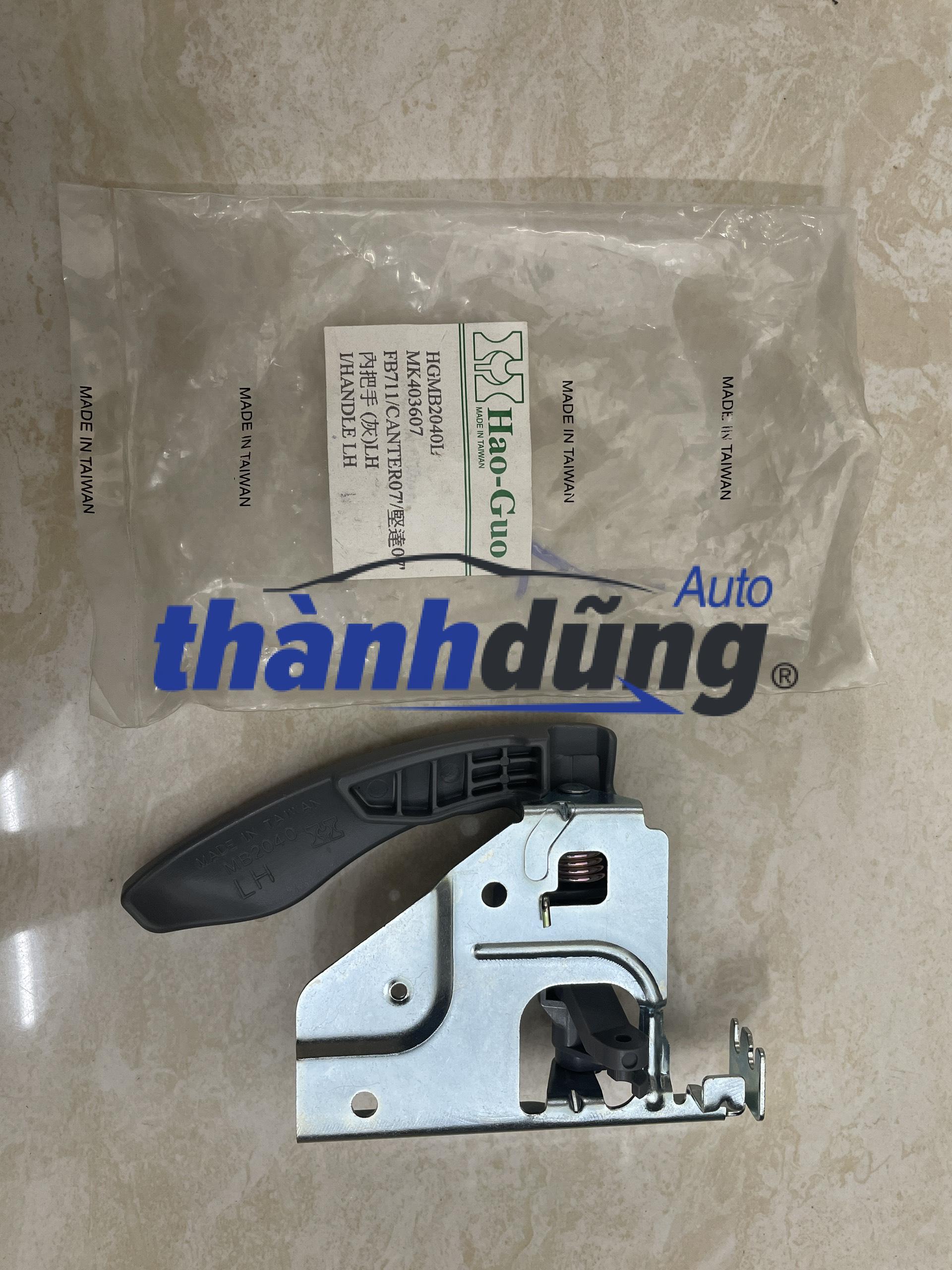 TAY MỞ CỬA TRONG MITSUBISHI FUSO CANTER TAY MỞ CỬA TRONG MITSUBISHI FUSO CANTER