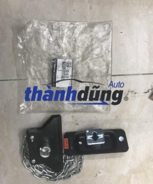 TREO LỐP DỰ PHÒNG FORD RANGER