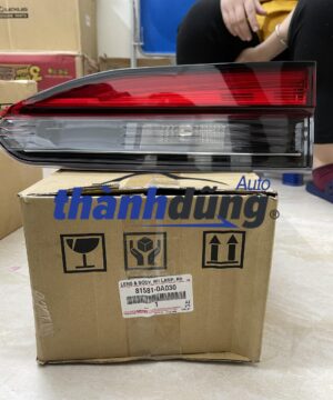 ĐÈN HẬU TRONG TOYOTA CROSS