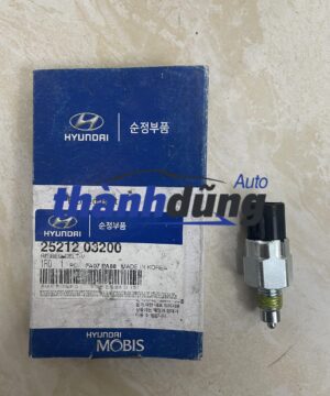 CẢM BIẾN BÁO LÙI HYUNDAI STAREX