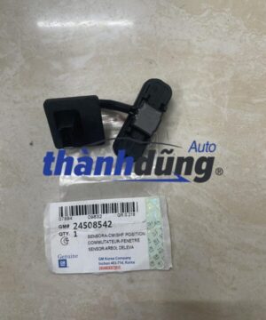 CÔNG TẮC MỞ CỐP SAU CHEVROLET CRUZE