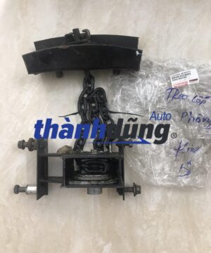 TREO LỐP DỰ PHÒNG HINO 700