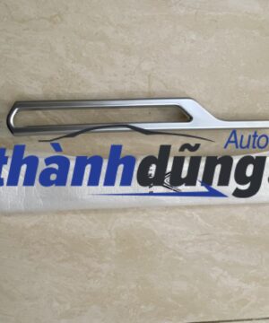 NẸP CA LĂNG CHỮ P VINFAST LUX A