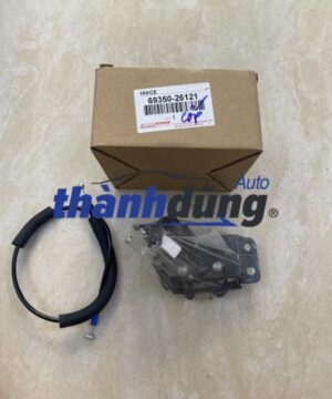 Ổ NGẬM CỐP HẬU TOYOTA HIACE 2012