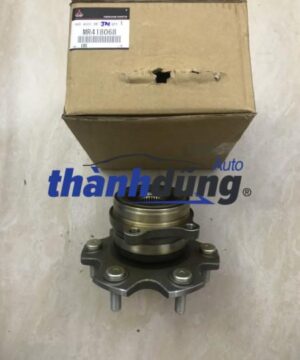 BI MOAY Ơ SAU MITSUBISHI PAJERO 2001-2006