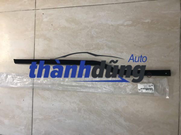 Nẹp chân kính HYUNDAI HD72 | 811615H000
