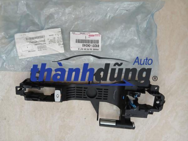 XƯƠNG BẮT TAY MỞ CỬA TOYOTA FORTUNER 2015-2021 | 692010K040